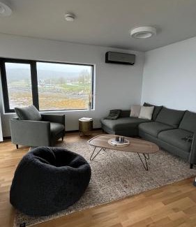 Ulvsvag Casa | Nordic Waterside Escape