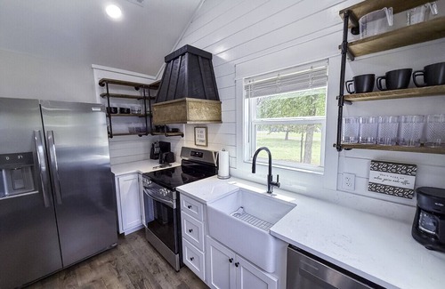 Dardanelle Casa | Nordin's Hillside Cottage Family/Pet FriendlyNear Lake Dardanelle and Mt. Nebo