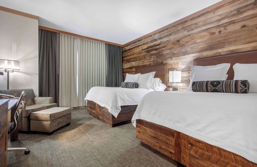 Norfolk Hotel | Norfolk Lodge & Suites, Ascend Hotel Collection