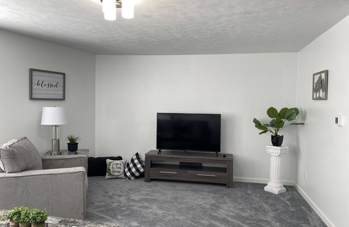 Norfolk Condominio | Norfolk luxury 2 bedroom upscale area by hospital