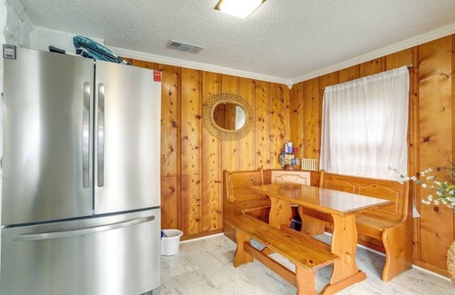 Henderson Casa | Norfork Lake Views: Home w/ Deck in Henderson
