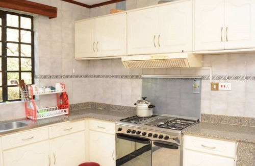 Eldoret Cama Y Desayuno | Normads Homestead
