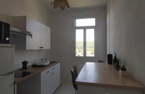 Deville-les-Rouen Apartamento | Norman Nest - Easy and Free Parking