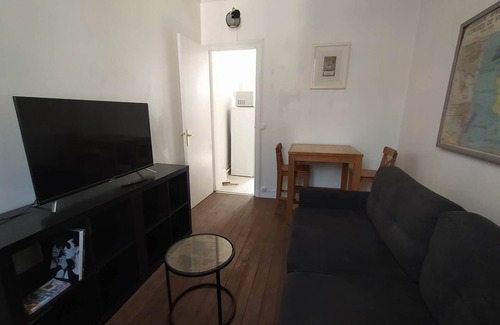 Deville-les-Rouen Apartamento | Norman Nest - Easy and Free Parking
