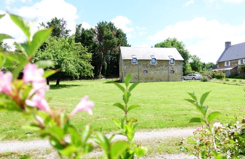 Saint-Aubin-des-Bois Casa | NORMANDY BARN CONVERSION. Detached 3 bedrooms, 20 mins beach, countryside peace!
