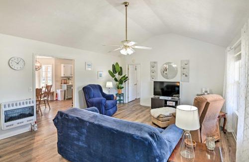 Dickel Casa | Normandy Home with Yard about 2 Mi to Lake