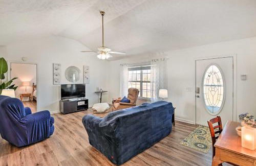 Dickel Casa | Normandy Home with Yard about 2 Mi to Lake