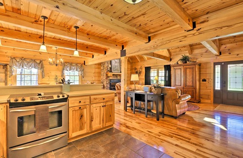 Rock Harbor Casa | Norris Lake Area Home w/ Spacious Deck + View!