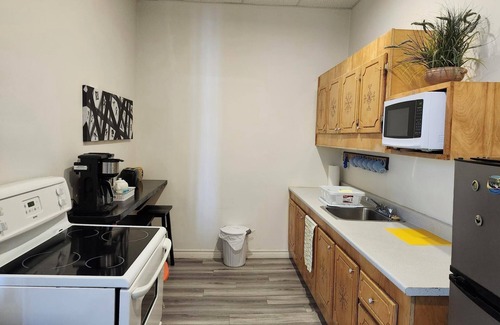 Gunners Cove Cabina | Norse Skol Accommodations
