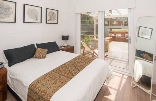 North Avoca Casa | North Avoca Beach Cottage