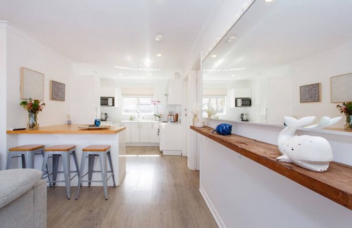 North Beach Apartamento | North Beach Nest – Walking Distance to North Beach