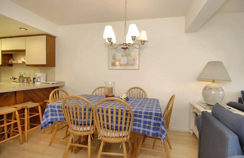 Sussex County Casa | North Bethany Beach Oceanside Townhome! Steps From the Ocean!