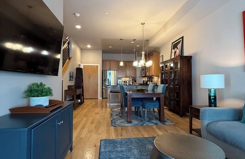 Boulder Casa | North Boulder Modern Luxury Condo