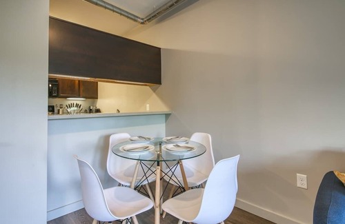 Ann Arbor Apartamento | North Campus 1B1B | Free Parking