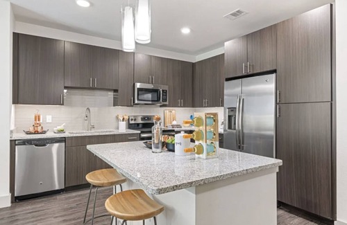 Vickery Meadow Apartamento | North Dallas Texas One Bedroom Apartment | Keller Hotels
