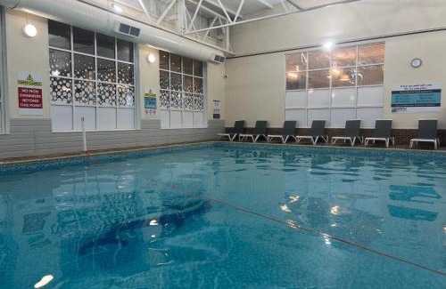 Hele Apartamento | North Devon Resort Residence sea facing garden apartment