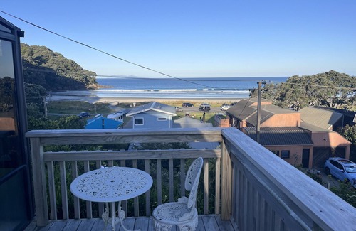 Waihi Beach Casa | North-End Beach Bach - Family charmer, amazing views, moments from the water.