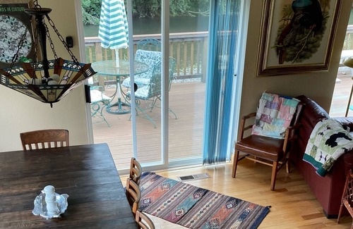 Brookings Casa | North Fork Chetco River House