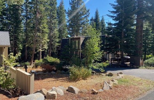 Carnelian Bay Casa | Se aceptan mascotas en North Lake Tahoe hogar perfecto para diversión de la familia