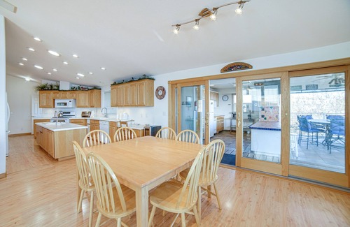 North Lakeport Casa | North Lakeport Home on Clear Lake: Boat + Unwind!