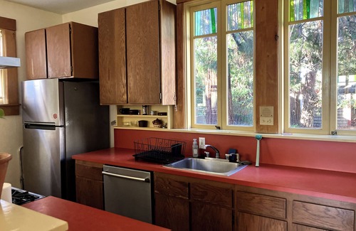 Upper Telegraph Casa | North Oakland Carriage House with Inglenook