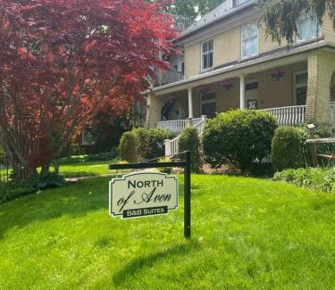 Stratford Cama Y Desayuno | North of Avon B&B Suites