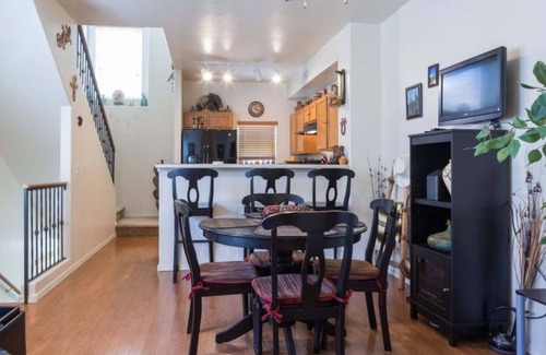 Tramonto Casa | North Phoenix Condo – Sunset Views + Community Heated Pool