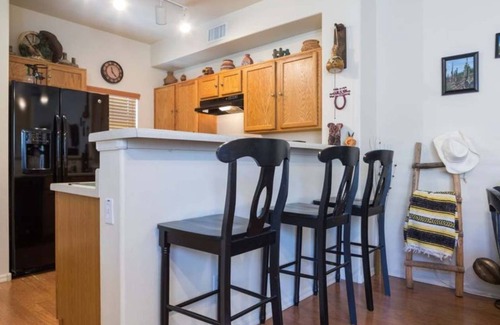 Tramonto Casa | North Phoenix Condo – Sunset Views + Community Heated Pool