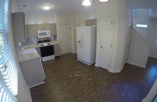 North Raleigh Casa | North Raleigh home in Wakefield Plantation Culd-de-sac lot in private wooded lot