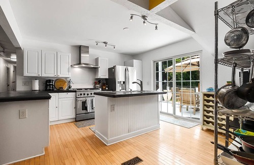 North Raleigh Casa | NUEVA LISTA: Charming NE Raleigh Home