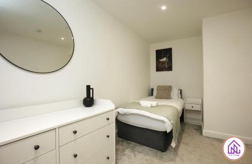 Cathays Apartamento | North Road Apartments - Perfectly Placed, Close to Town & Castle with Private Parking