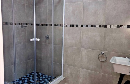 Kempton Park Cabina | North Ryde Guest Lodge where you comfort is our priority .