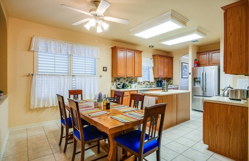Stone Oak Casa | North San Antonio Vacation Rental w/ Yard & Deck!