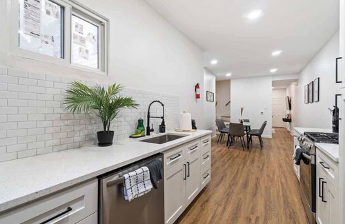 Central Northside Casa | North Shore 3 Bedroom Home w/Back Yard