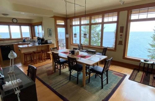 Silver Bay Casa | North Shore Headlands House - casa de retiro en el Lago Superior