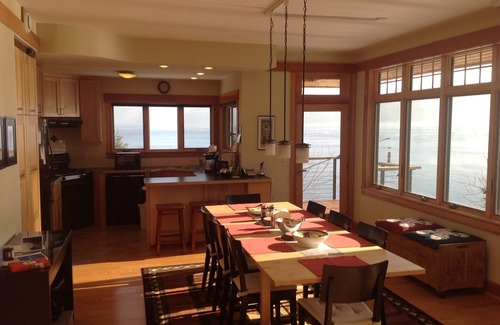 Silver Bay Casa | North Shore Headlands House - casa de retiro en el Lago Superior