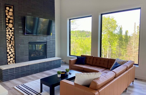 Two Harbors Casa | North Shore, Nordic Retreat