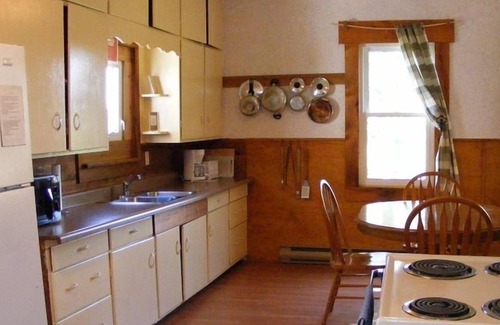 Kingsville Cabaña | North Shore Place, Pelee Island - Ontario