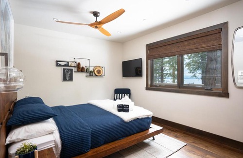 Tahoma Casa | North Shore - West Shore Hideway