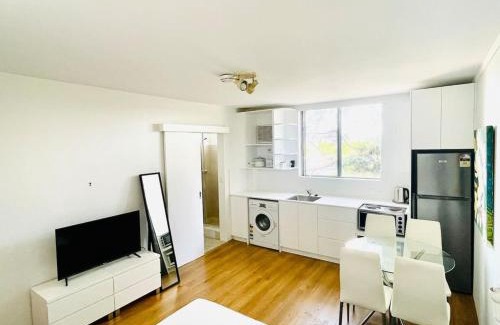 Willoughby Apartamento | North Sydney Studio with Car Park AC