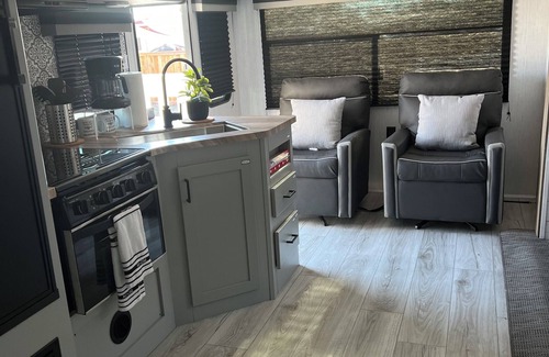 Crescent City Casa | "North Trail" the Glamping Trailer in The Cottages at Crescent City