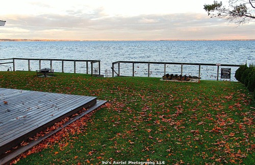 Prudenville Casa | North View Cabins #3 - 2Bed/1Ba Waterfront Cabin on Houghton Lake!