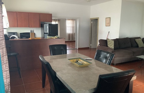 Cockburn Town Condominio | NORTH WINDS UNIT - VIEW OF THE CREEK