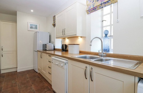 Ellon Cabaña | NORTH WING - PITMEDDEN GARDENS, family friendly in Pitmedden