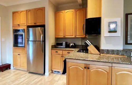 North End Casa | Northend Bungalow in Historical District