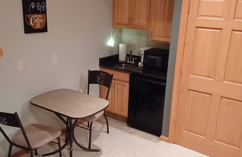 Arkdale Condominio | Northern Bay 4 Bdrm 3 Ba 2 Floor Condo On The Lake