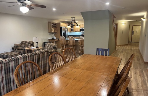 Arkdale Condominio | Northern Bay Golf Resort and Marina - 3 bed on Castle Rock Lake!