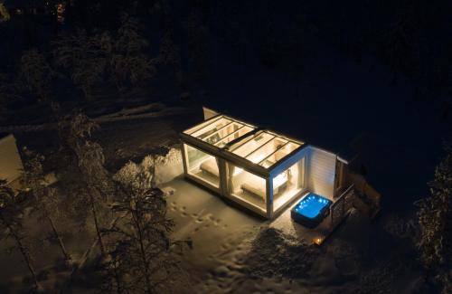 Koengaes Hotel | Northern Lights Ranch