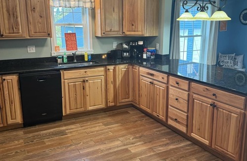 Fort Fairfield Casa | Northern Maine Getaway-Direct Trail Access