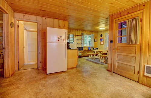 Lac du Flambeau Cabina | Northern Wisconsin, Lakeside Cabin w/private dock. Family & Pet Friendly!